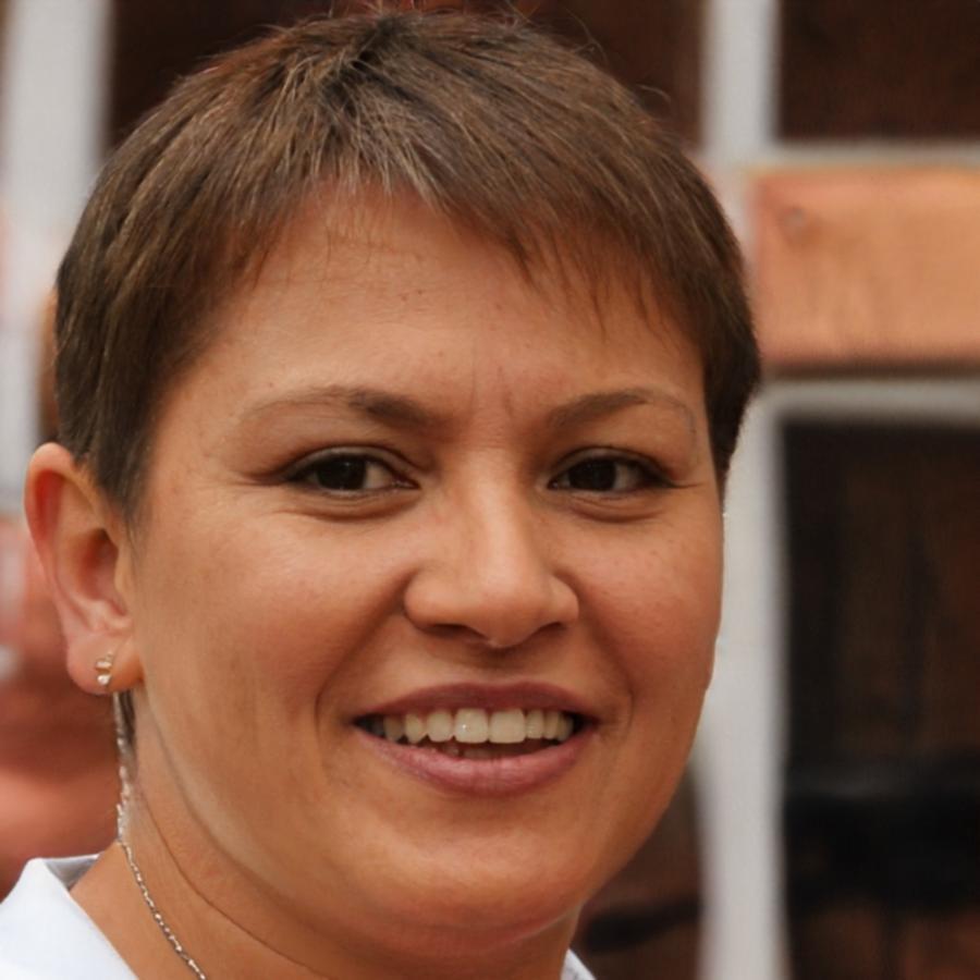 Carmen Vidal Santos, Especialista en Planificación Presupuestaria